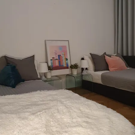 Duze Mieszkanie Na Plowcach Apartamento *