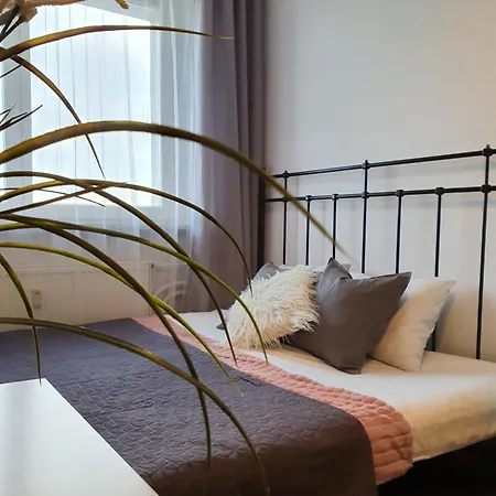 Duze Mieszkanie Na Plowcach Apartamento *