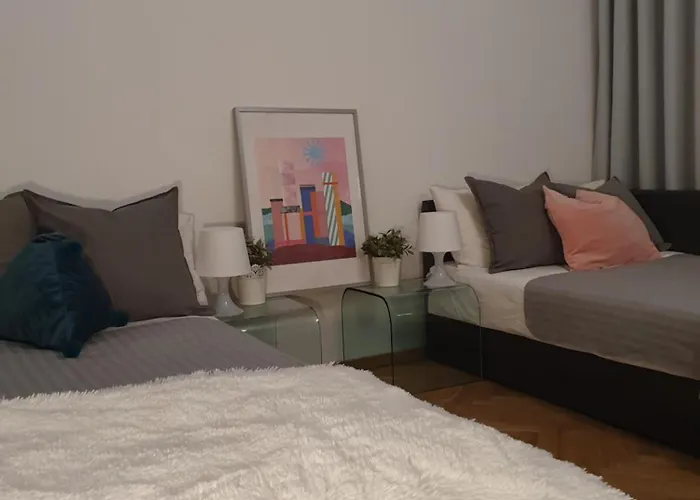 Duze Mieszkanie Na Plowcach 아파트 *